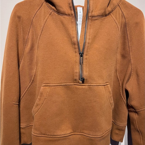 Lululemon Scuba cropped Hoodie M/L - Picture 5 of 6